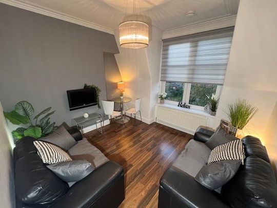 3 bedroom flat to rent - Photo 1