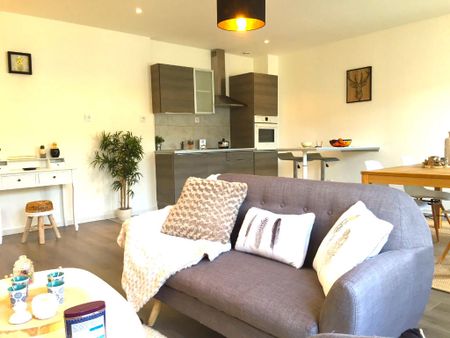 Appartement à louer - REIMS - RUE DES MOISSONS - Photo 2