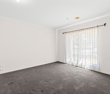 7 Torbreck Avenue, South Morang VIC 3752 - House For Rent | Domain - Photo 6