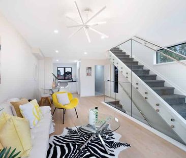 Home In New Lynn - Photo 1