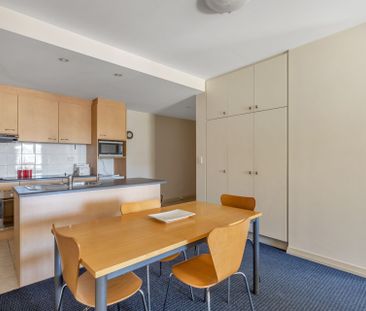 Fully Furnished Apartment in Beautiful East End! - Photo 6