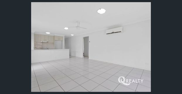 🏡 Family Perfect Home! Walk to Fernbrooke State School - Photo 1