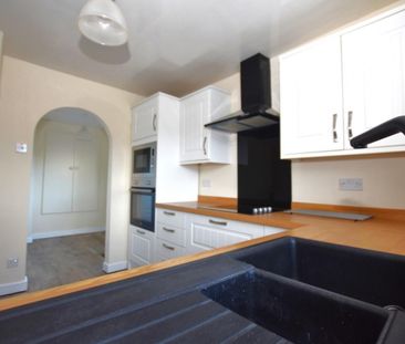 3 bedroom House To Let - Photo 6