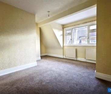 2 bedroom semi-detached house to rent - Photo 5