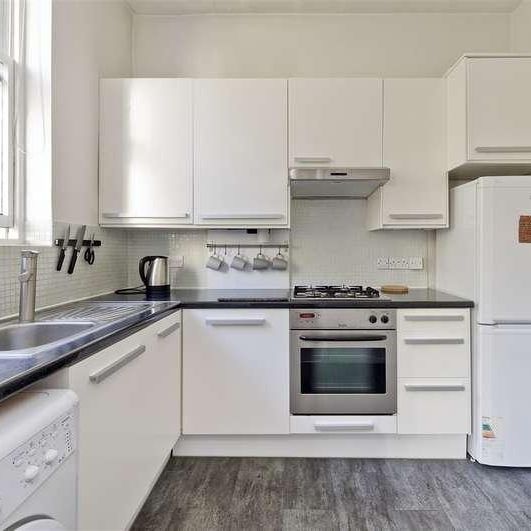 Coningham Road, Shepherd's Bush, W12 - Photo 1