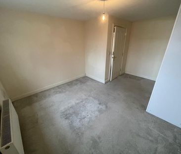 Barton Street, Farnworth, Bolton - Photo 2