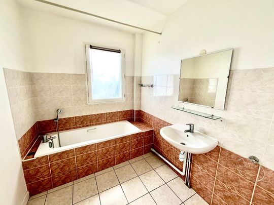Location Appartement 3 pièces 72m² BRIVE LA GAILLARDE 19100 - Photo 1
