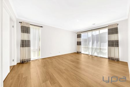 Affordable Family Living in Roxburgh Park - Photo 4