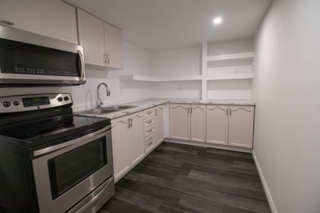 All Inclusive 2 Bedroom lower unit In Niagara Falls! - Photo 3