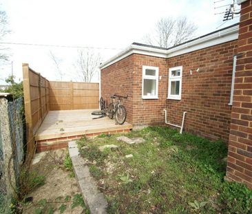 Flat to rent on - Photo 5