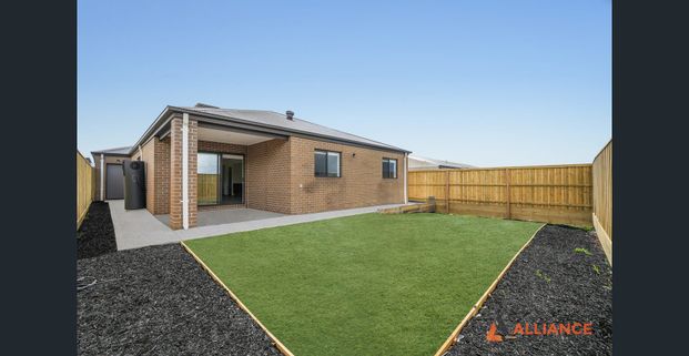 Brand New 4-Bedroom Home in Donnybrook – Modern Living in a Peaceful Community - Photo 1