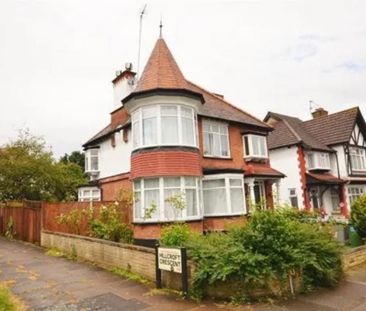 9 bedroom flat share to rent - Photo 6