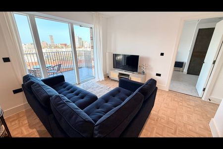 2 Bed Flat, One Clapham Junction, SW11 - Photo 3