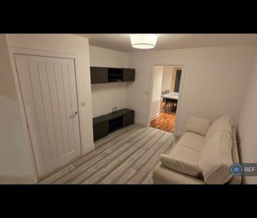 2 bedroom end of terrace house to rent - Photo 2