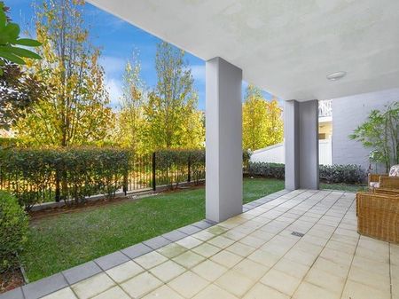 Modern Apartment with an entertainers courtyard - Photo 4