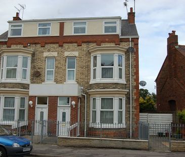 1 bed ground floor flat to rent in Victoria Road, Bridlington, YO15 - Photo 1