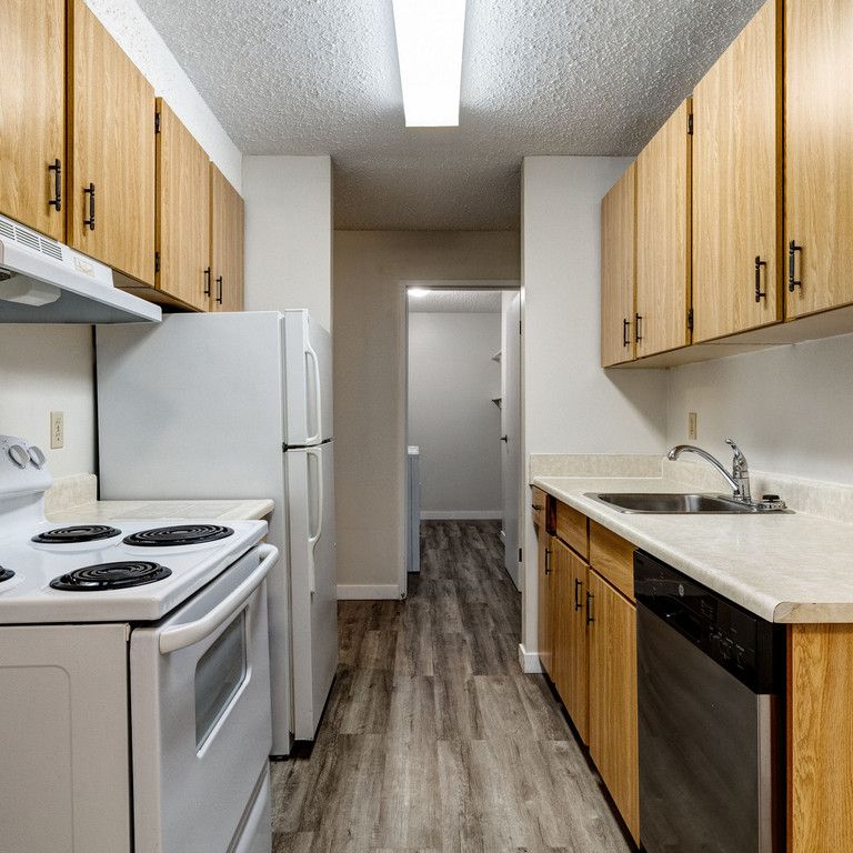 Classic Suite - 2 Bedroom - Photo 1
