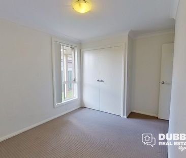 Modern Family Home in Prime Location - Photo 4