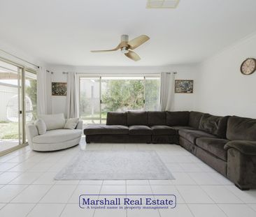Family Home in Carramar with a Pool! - Photo 6
