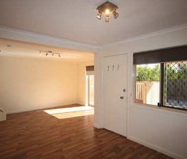 THREE BEDROOM TOWNHOUSE CLOSE TO SCHOOL & SHOPS - Photo 1