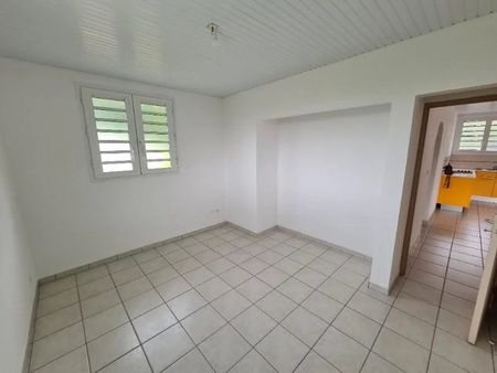 Location Appartement 72m² 3 pièces Fort de france - Photo 3