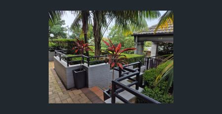 Quiet One-Bedroom Apartment with Great Natural Light - Photo 2