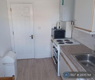 1 bedroom in a flat share to rent - Photo 6