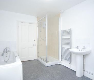 4 bedroom detached house to rent - Photo 6