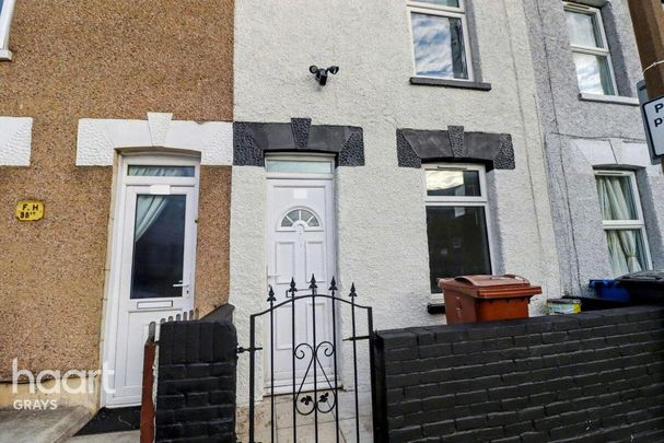 2 bedroom terraced house to rent - Photo 1