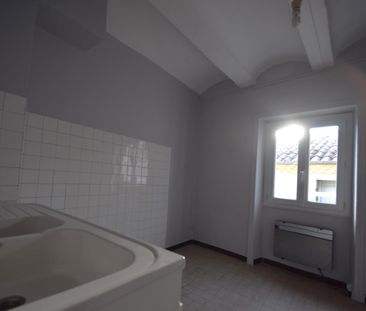 Location Appartement 2 pièces 23m² AUBENAS 07200 - Photo 2