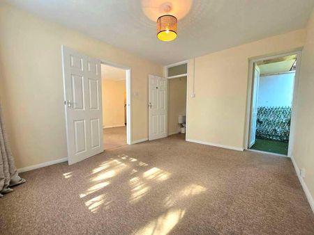 Radstock Road, Woolston, SO19 - Photo 3