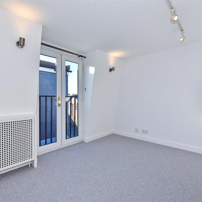 4 bedroom semi-detached house to rent - Photo 1