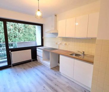 JACOB BELLECOMBETTE - T2 avec balcon et garage - Photo 3