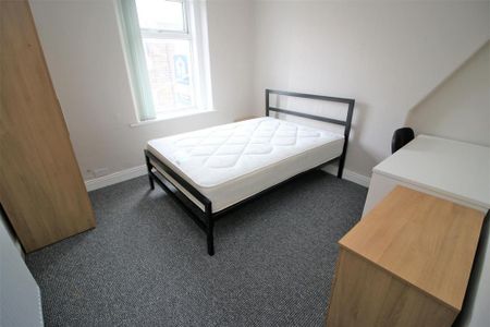 2 bedroom private hall to rent - Photo 4