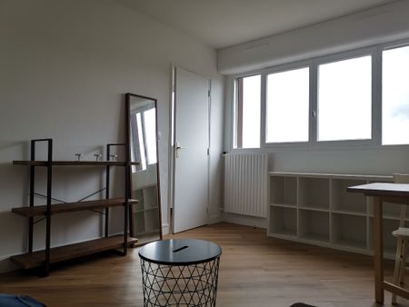 Location Appartement 1 pièce 28m² - Photo 4