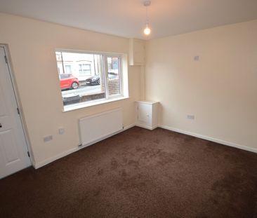 2 bedroom terraced house to rent - Photo 6