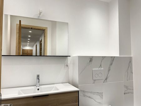Location Appartement 4 pièces 114m² - Photo 4