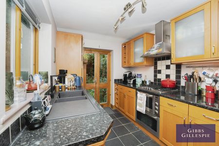 2 Bedroom House - Terraced to rent - Photo 5