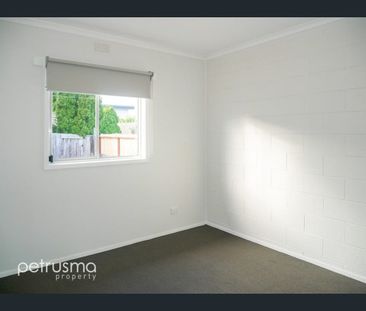 2/39 Dossiter Street, Bellerive, Tas 7018 - Photo 6