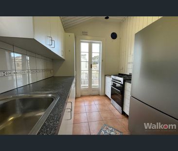 2/33 Gibson Street, Cooks Hill, NSW 2300 - Photo 4