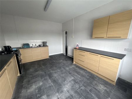 3 bedroom apartment to rent Sinfin District Centre, Sinfin, Derby, DE24 - Photo 5