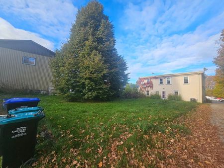 For Lease - 4570 PENETANGUISHENE Road Unit# South, Springwater, Ontario - Photo 3