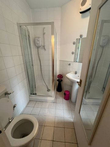 1 Bed Flat, Sherwood Gardens, IG11 - Photo 4