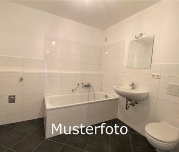 Mit Terrasse! 3-Z.-W. im EG für kleine Familien (frisch saniert) - Photo 1