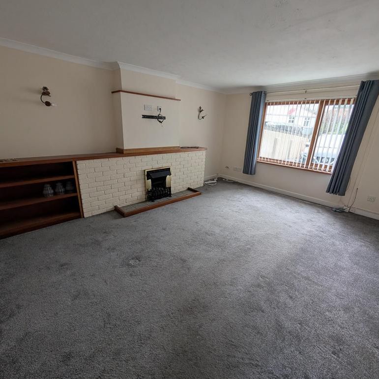 4 bedroom detached house to rent - Photo 1