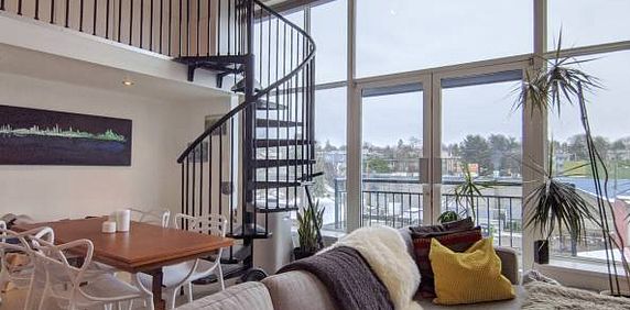 Cannery Row Loft - 946 sqft - Photo 2