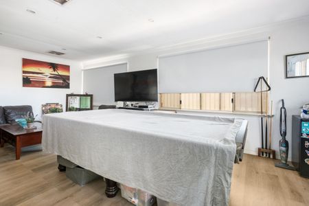 Low-Maintenance Living in a Convenient Location - Photo 4