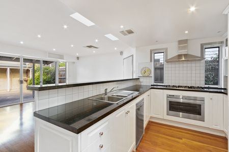 44A Lilydale Grove, Hawthorn East VIC 3123 - House For Rent | Domain - Photo 4