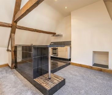 2 bed Apartment To Let - Photo 5