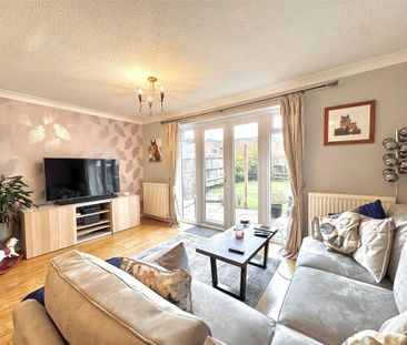 3 bedroom semi-detached house to rent - Photo 1